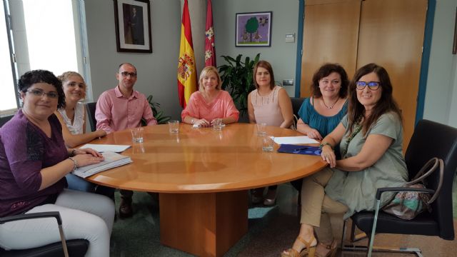 Reunión de la consejera de Familia con Fasen - 1, Foto 1