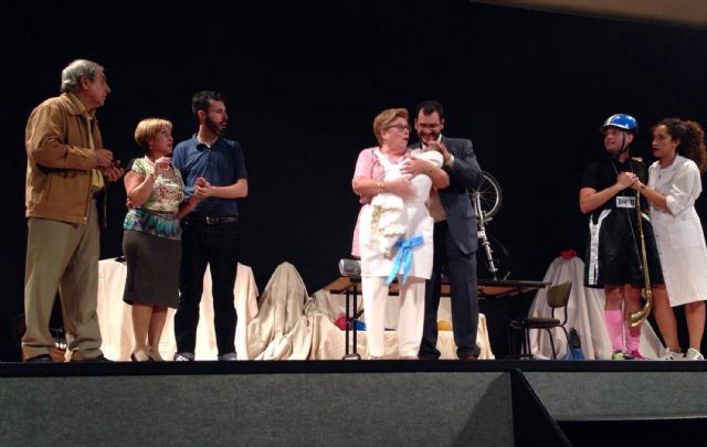 Las risas de Tres papás para Totó inauguran V Certamen Juan Baño de teatro amateur de Las Torres de Cotillas - 4, Foto 4