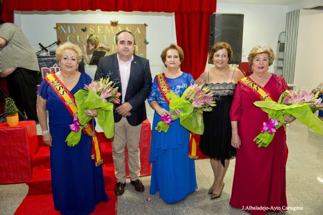 El Club de Mayores de Alumbres corona a su reina - 1, Foto 1