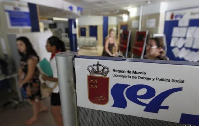 El PSOE muestra su preocupación ante la subida del paro dos meses consecutivos en Lorca - 1, Foto 1