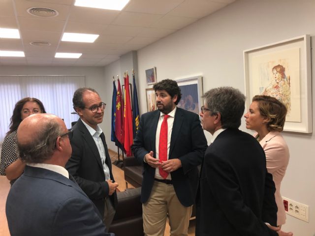 López Miras entrega las becas que concede la Comunidad a los deportistas de la Federación de Tenis de la Región - 4, Foto 4