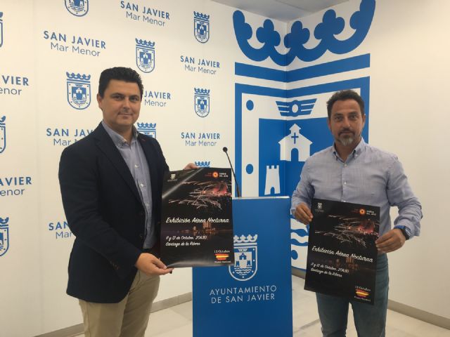 San Javier celebrará el Día de la Fiesta Nacional con una Exhibición Aérea Nocturna sobre la playa de Santiago de la Ribera - 1, Foto 1