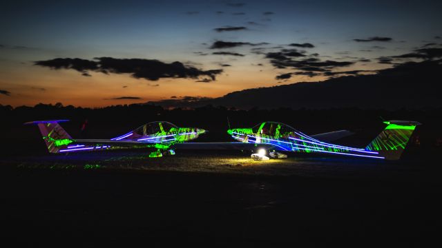 San Javier celebrará el Día de la Fiesta Nacional con una Exhibición Aérea Nocturna sobre la playa de Santiago de la Ribera - 4, Foto 4