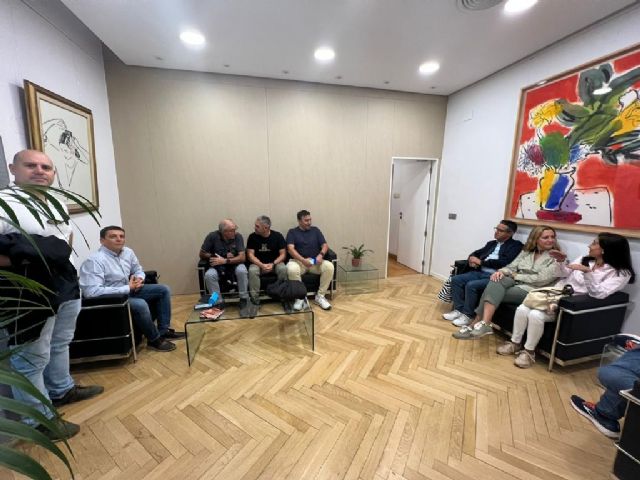 Los delegados del SIME en el Ayuntamiento de Murcia se reúnen con el Alcalde Serrano - 1, Foto 1