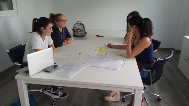 La Asociación Guadalentín Emprende ofrece asesoramiento a todos aquellos que quieran obtener una plaza en el Vivero de Empresas Culturales y Creativas 'Ceilum' de Puerto Lumbreras - 2, Foto 2