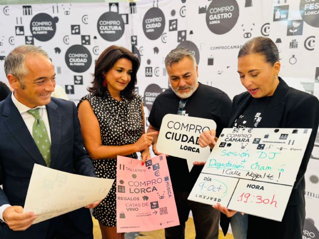 El Ayuntamiento se suma a la promoción del comercio local para que forme parte de la vida cultural y social de la ciudad - 3, Foto 3