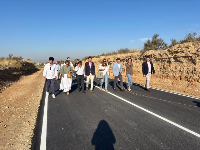 Abierto al tráfico el Camino de Los Castaños, que une la urbanización de El Chorrico con la carretera Murcia-Altorreal, tras los trabajos de acondicionamiento y mejora de la seguridad vial realizados por el Ayuntamiento - 1, Foto 1