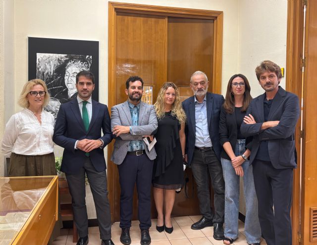 El Archivo Municipal de Murcia abre sus puertas a una exposición dedicada a cuatro grandes escritores que fueron portada del suplemento Ababol de LA VERDAD - 1, Foto 1