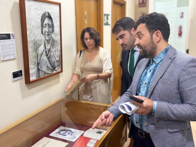 El Archivo Municipal de Murcia abre sus puertas a una exposición dedicada a cuatro grandes escritores que fueron portada del suplemento Ababol de LA VERDAD - 2, Foto 2