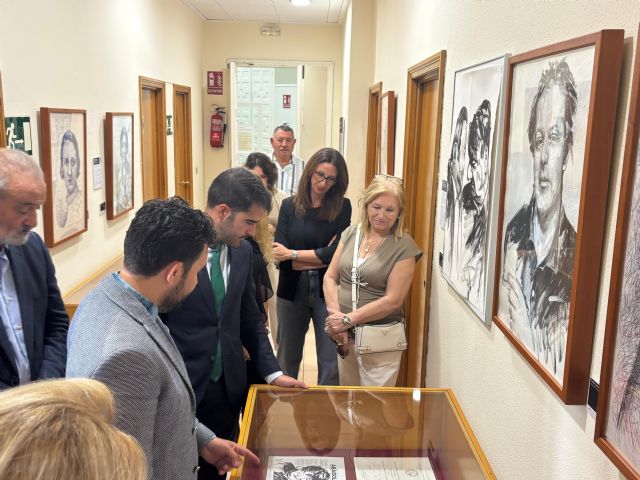 El Archivo Municipal de Murcia abre sus puertas a una exposición dedicada a cuatro grandes escritores que fueron portada del suplemento Ababol de LA VERDAD - 3, Foto 3