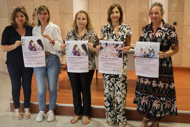 Bienestar Social pone en marcha la I Escuela de familias Promoviendo cambios - 1, Foto 1