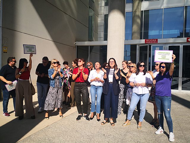 CCOO denuncia la situación laboral de las personas trabajadoras de los juzgados de violencia sobre la mujer en la Región de Murcia - 1, Foto 1