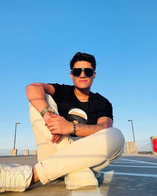 Juanfe rinde tributo a Eddie Santiago con su primer homenaje musical - 3, Foto 3