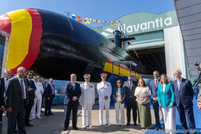 Cartagena celebra un hito histórico con la puesta a flote del S-82 Narciso Monturiol, el segundo submarino de la serie 80 - 1, Foto 1