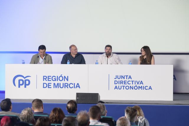 L�pez Miras se presenta a la reelecci�n como presidente del PPRM 'para fortalecer el partido, renovar ideas, coger impulso y ganar por mayor�a absoluta las elecciones de 2027'