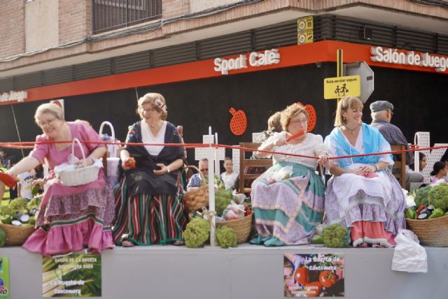 Miles de personas toman las calles de Santomera para celebrar el Bando de la Huerta - 2, Foto 2