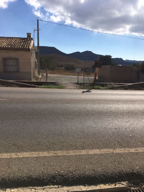 El Grupo Popular denuncia que aún no han comenzado las obras para la instalación de un paso semafórico en Los Partidarios - 1, Foto 1