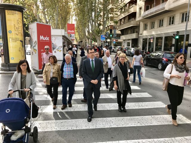 Más de un centenar de comercios ocupan el centro de la ciudad hasta el domingo con las mejores ofertas y descuentos - 2, Foto 2
