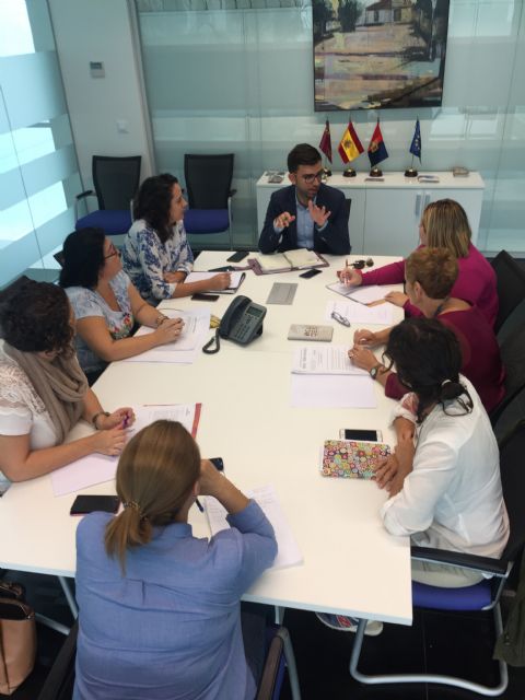 Reunión del grupo de coordinación para hacer el seguimiento a las acciones de participación para las Estrategias de Desarrollo Urbano Sostenible e Integrado (DUSI). - 1, Foto 1