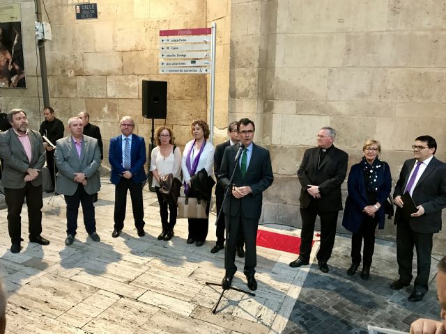 Murcia reconoce la figura de Jaime Bort con una placa conmemorativa junto al imafronte de la Catedral - 2, Foto 2