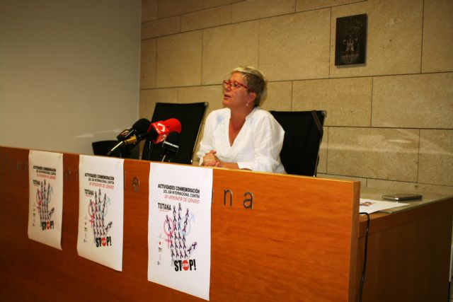 La Concejalía de Igualdad organiza un amplio programa de actividades durante el mes de noviembre para conmemorar el Día Internacional contra la Violencia de Género - 3, Foto 3