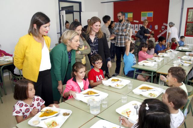 Inaugurados los comedores de los colegios Ricardo Campillo y Madre Esperanza - 2, Foto 2