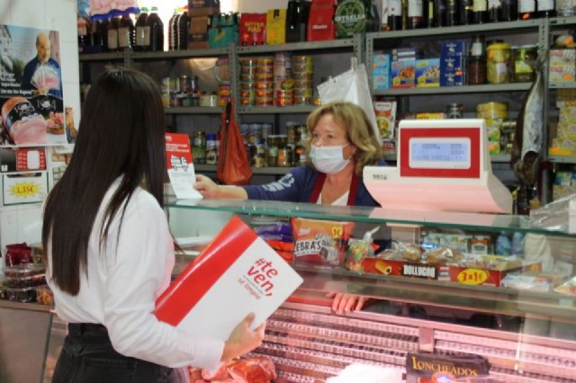 El Ayuntamiento intensifica el servicio de recogida de papel y cartón puerta a puerta en establecimientos comerciales - 1, Foto 1