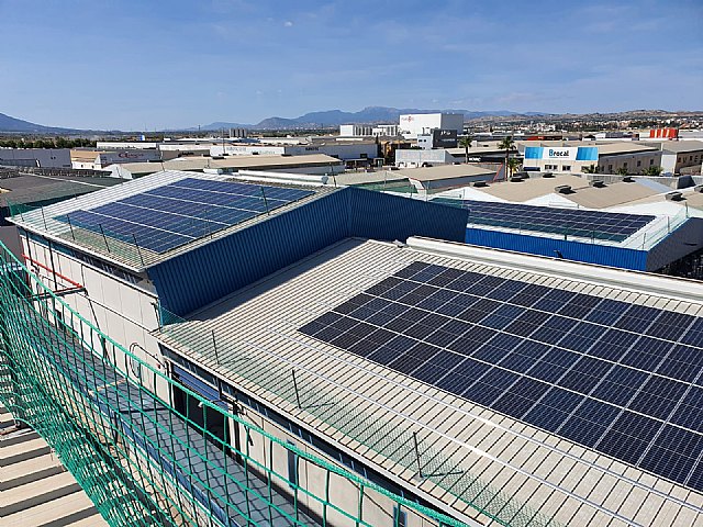 El fabricante de fragancias Iberchem evitará la emisión de 171,74 toneladas de CO2 gracias al autoconsumo fotovoltaico - 1, Foto 1