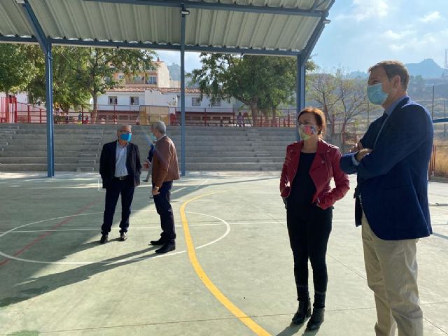 Los alumnos del colegio público de El Bojar cuentan con una nueva cubierta de 1.400 metros cuadrados en la pista polideportiva - 4, Foto 4