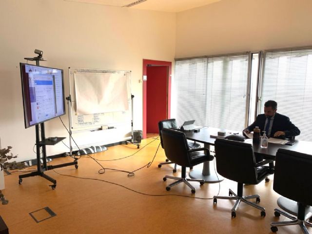 6 licitadores presentan oferta para la conservación y mantenimiento de las ocho plazas de abastos municipales - 1, Foto 1