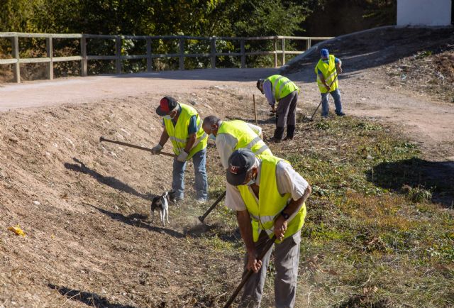 El Ayuntamiento de Caravaca lleva a cabo un programa para mejorar zonas verdes y peatonales con un presupuesto de más de 300.000 euros - 3, Foto 3
