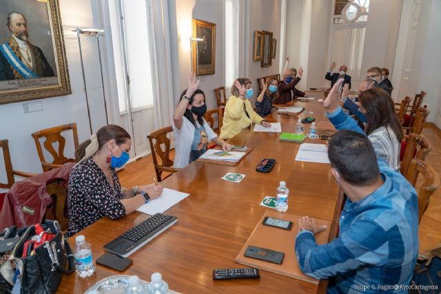 El equipo de Gobierno renuncia a la subida salarial prevista para 2021 - 1, Foto 1