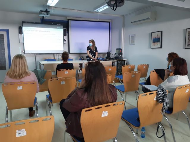 Atención al cliente a través de las redes sociales - 1, Foto 1