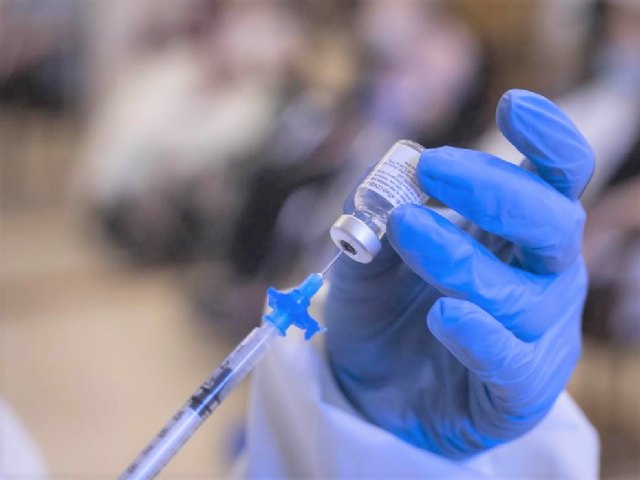 Salud Pública informa del inicio de la vacunación contra la gripe y la tercera dosis contra el coronavirus para los ciezanos - 1, Foto 1