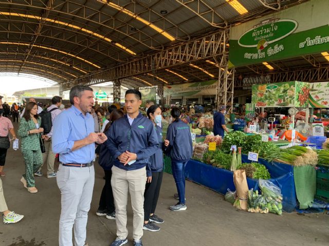 Antonio Luengo visita el mercado mayorista de Taalad Thai y destaca el creciente interés del mercado tailandés por los productos cárnicos - 1, Foto 1
