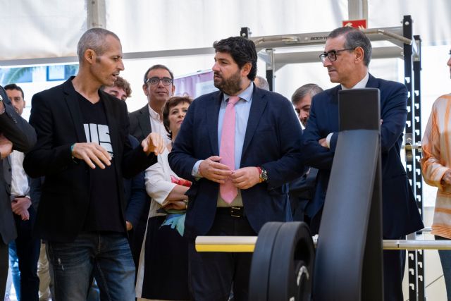 López Miras inaugura en Murcia un gimnasio para pacientes de cáncer y señala a su creador como ejemplo para toda la Región - 2, Foto 2