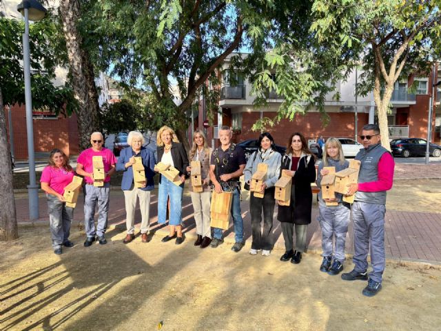 Alumnos del Servicio de Empleo fabrican e instalan cajas nido en El Esparragal para potenciar la biodiversidad y el control natural de plagas - 1, Foto 1