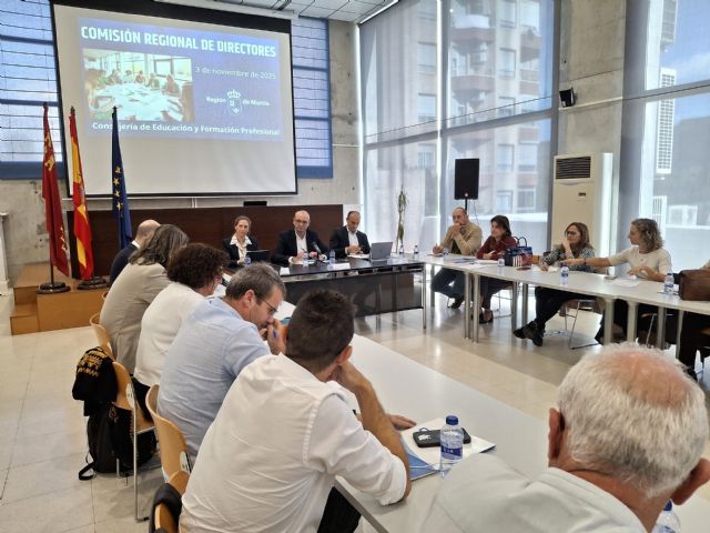 Educación anuncia el inicio de los trámites de un decreto para reducir la carga burocrática de los docentes - 2, Foto 2