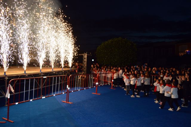 El encendido de las luces da el pistoletazo oficial a la Navidad en Las Torres de Cotillas - 2, Foto 2