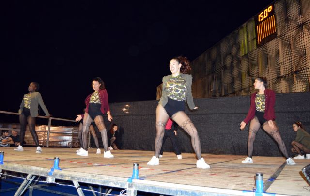 El encendido de las luces da el pistoletazo oficial a la Navidad en Las Torres de Cotillas - 4, Foto 4