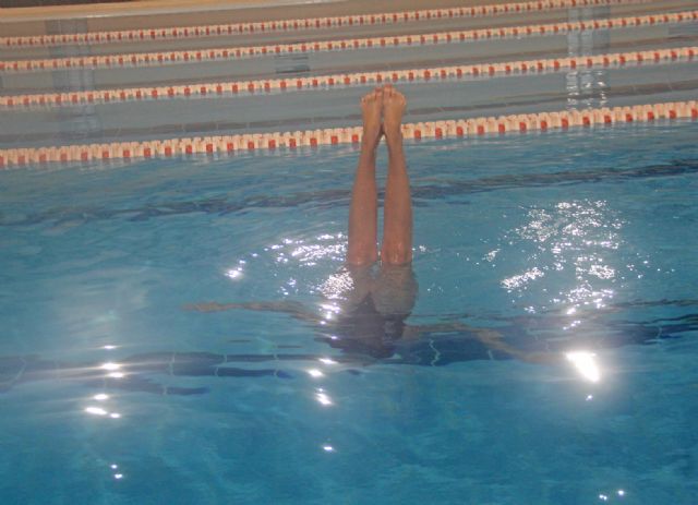 Puerto Lumbreras acoge la I jornada de la Liga Regional de Figuras de Natacin Artstica, Foto 1