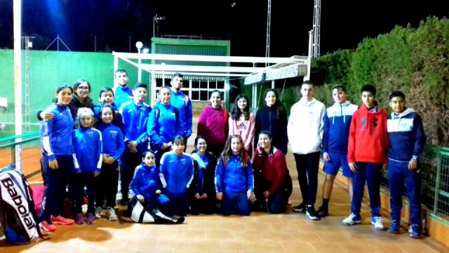Victoria del Club de Tenis Kuore contra el Club de Tenis Algezares por un reñido 10/9, Foto 4