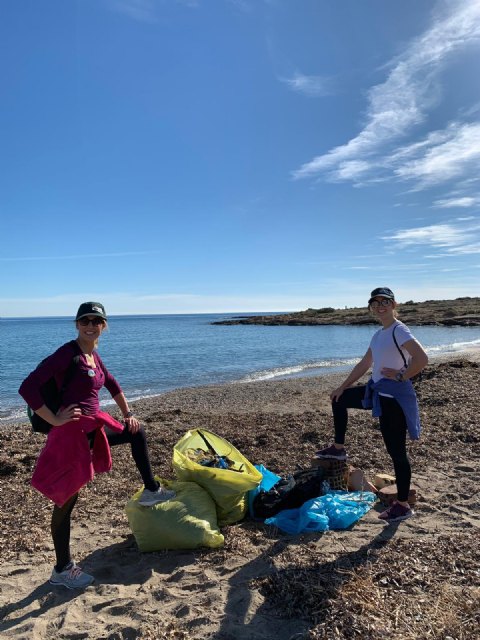 Estrella de Levante se suma a la recogida de ‘basuraleza’ en la costa de Águilas - 3, Foto 3