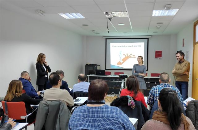 Las Torres de Cotillas acoge un curso para empleados públicos sobre contratación - 1, Foto 1
