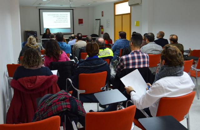Las Torres de Cotillas acoge un curso para empleados públicos sobre contratación - 3, Foto 3
