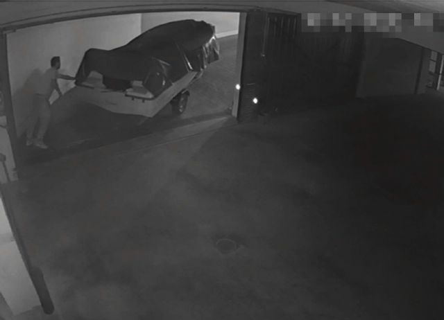 La Guardia Civil detiene al presunto autor del robo de una embarcación en el garaje de un edificio - 1, Foto 1