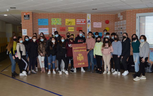 El alcalde López Manzanera ofrece una charla sobre la Constitución en el IES La Florida - 2, Foto 2