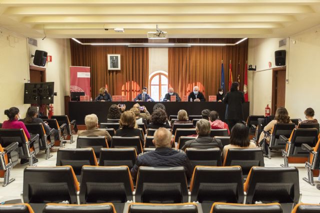 La UMU presenta el libro 'Buenas prácticas inclusivas en recreos y deporte escolar' - 2, Foto 2