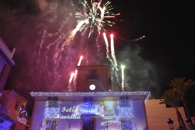 Con el Encendido Oficial de Luces y el ´mapping´ en la fachada del Ayuntamiento, Archena inicia así la Navidad - 3, Foto 3