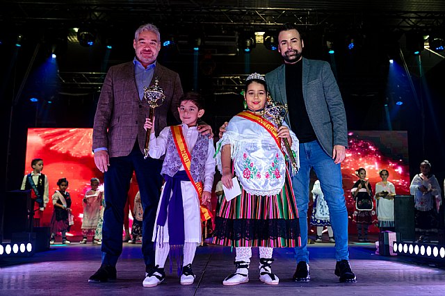 Rosa Piedad y Aitor Valverde coronados Reina y Mster Infantil en las Fiestas Patronales 2023 de Mazarrn, Foto 1